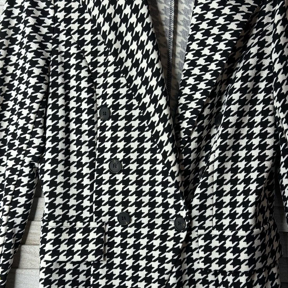 SHEIN Houndstooth Blazer Medium Black White Classic Chic Tailored Trendy Jacket - Picture 2 of 6